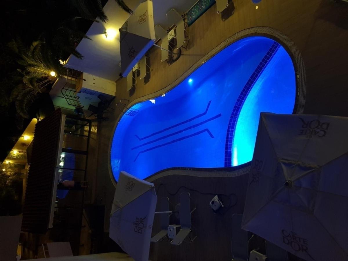 Dioni Hotel 아델리아노스 캄포스 외부 사진