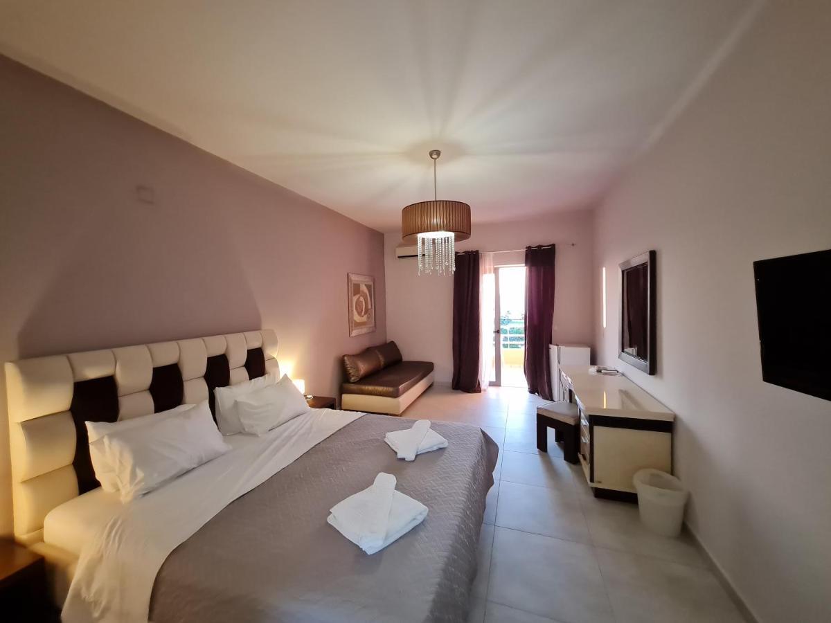 Dioni Hotel 아델리아노스 캄포스 외부 사진